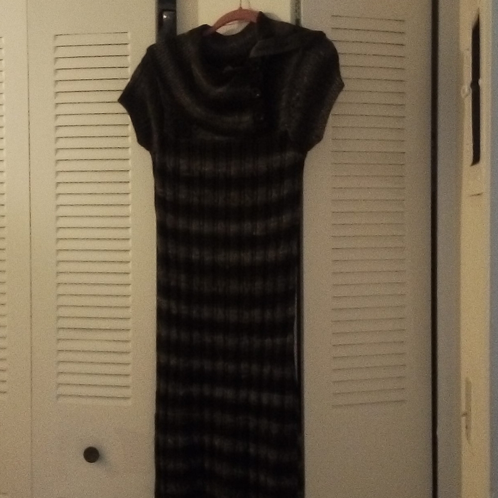 AGB sweater short sleeve dress. Size M.